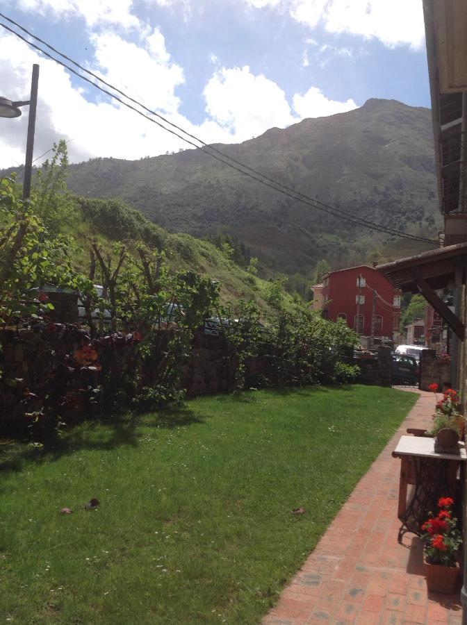 Casa De La Tila Daire Arenas De Cabrales Dış mekan fotoğraf