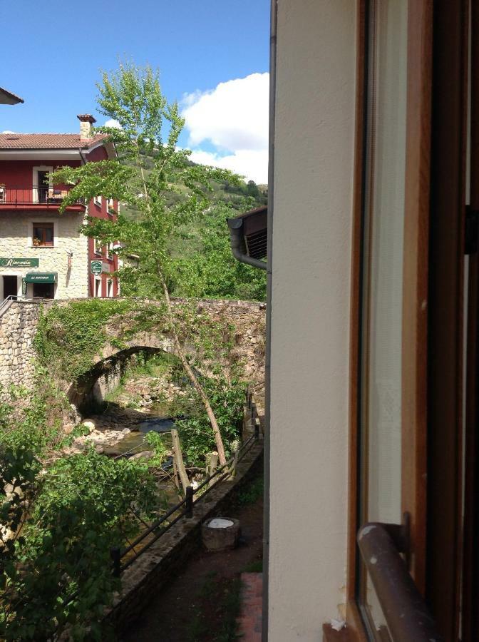 Casa De La Tila Daire Arenas De Cabrales Dış mekan fotoğraf