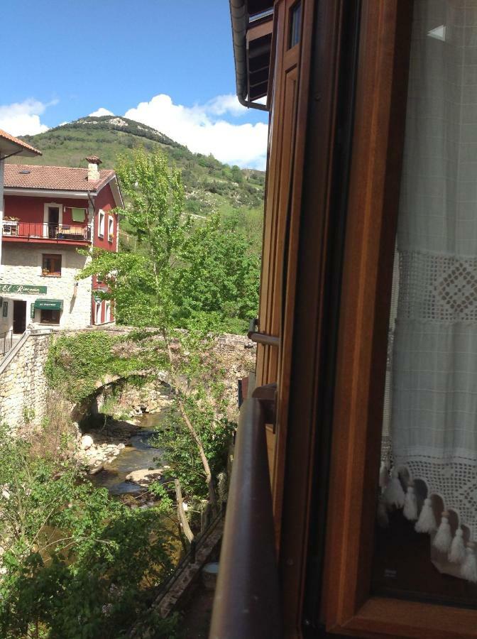 Casa De La Tila Daire Arenas De Cabrales Dış mekan fotoğraf